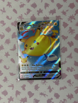 Flying Pikachu VMAX 007/025 Celebrations Holo LP Pokemon TCG Card - Image 1