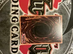 Yugioh Dark Magician YGLD-ENC09 1ST Ultra LP - Image 2