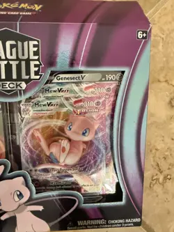 Mew VMAX Pokemon TCG League Battle Deck NEW SHIPS 10/10 USA - Image 2