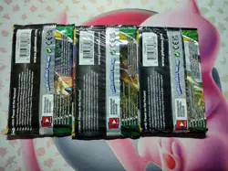 3 Pokemon TCG Sword & Shield Evolving Skies Booster Packs - Image 2
