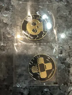 Pokemon Coins Metal Zacian & Zamazenta Ultra Premium Collection + Dice & Markers - Image 4