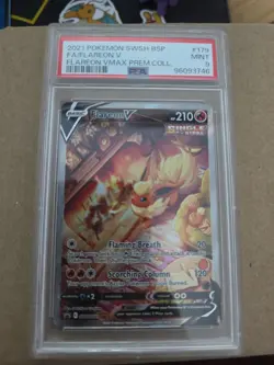 Flareon V SWSH179 SWSH: Sword & Shield Promo Cards Holo - Image 1