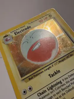 Pokemon TGC MP Electrode 2/64 Holo Rare Jungle English Edition - Image 4