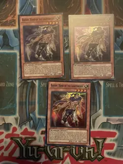 3x Yugioh Raiden, Hand of the Lightsworn SDLI-EN003 1st LP Yu-Gi-Oh - Image 1