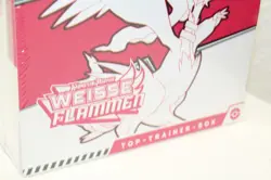 Pokemon Top Trainer Box Karmesin & Purpur Weisse Flammen (DE) Neu Rechnung MwSt - Image 2