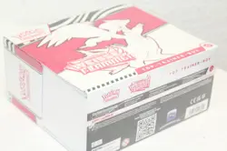 Pokemon Top Trainer Box Karmesin & Purpur Weisse Flammen (DE) Neu Rechnung MwSt - Image 3