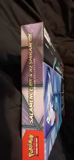 Salamence ex & Reshiram ex Pokemon TCG Premium Collection Box - Image 3