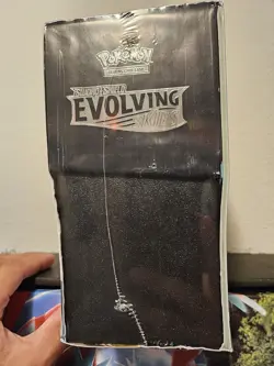 Pokemon TCG - Evolving Skies ETB - Sylveon/Espeon/Glaceon/Vaporeon - SEALED - Image 3