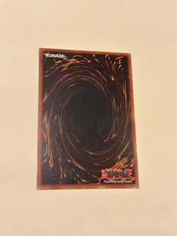 YU-GI-OH! #SDK-001 FIRST EDITION BLUE-EYES WHITE DRAGON STARTER DECK KAIBA 2002 - Image 2