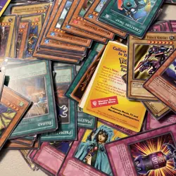 Yu-Gi-Oh! TCG Lot of 329 Random Cards Basic, Holo, Vintage, Ungraded - Image 4
