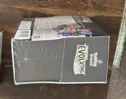 Pokemon TCG Sword & Shield Evolving Skies Elite Trainer Box - Image 4