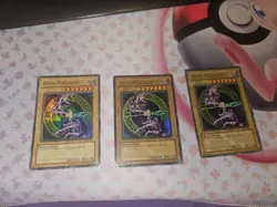 3x Yu-Gi-Oh! Dark Magician SDY-006 Ultra Rare Playset - Image 1