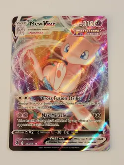 Pokemon TCG Mew VMAX Fusion Strike 114/264 Holo Ultra Rare - Image 1