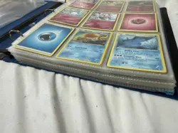 Massive lot of pokemon card 3 binders of cards mix rare holos etc - Image 4