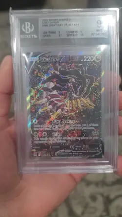 Pokemon TCG Giratina V 186/196 BGS Grade 9 Beckett Mint Lost Origin Alt Art 2022 - Image 2