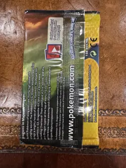 Pokemon TCG Dragon Majesty Booster Pack Charizard Art New Sealed 2018 - Image 2