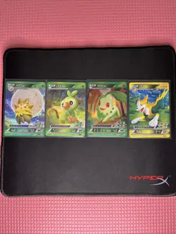 Pokemon ID - Grass Lot - Grookey, Chikorita, Eldegoss, & Boltund RRR, Holos - NM - Image 1