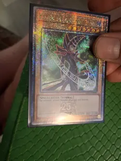 Yugioh! 1x Dark Magician (7th artwork) RA04-EN106 Quarter Century Secret Rare NM - Image 2