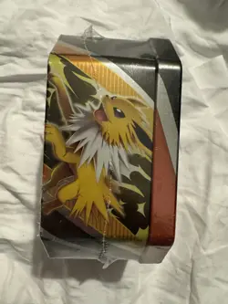 Pokemon Eevee Evolutions Tin - Flareon V / factory sealed - Image 2