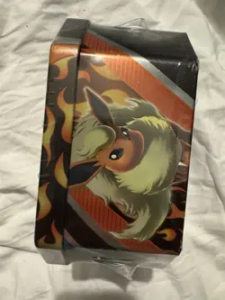 Pokemon Eevee Evolutions Tin - Flareon V / factory sealed - Image 4
