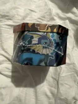 Pokemon Eevee Evolutions Tin - Flareon V / factory sealed - Image 5