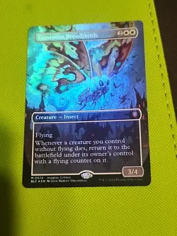 Luminous Broodmoth (Borderless) Commander: Bloomburrow Foil - Image 2