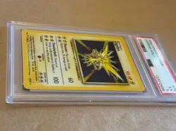 Zapdos 016/102 Base Set Holo Pokemon card PSA 5 EX - Image 3