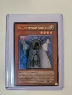 Yu-Gi-Oh! TCG Lyla, Lightsworn Sorceress [Ultimate Rare 1st Edition] LODT-EN019 - Image 1