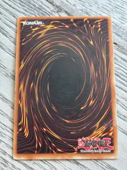 YUGIOH! Dark Magician SDY-006 Ultra Rare Unlimited Edition LP - Image 2