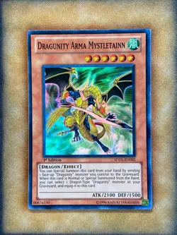 Yugioh Dragunity Arma Mystletainn SDDL-EN002 Super Rare 1st Ed LP - Image 1