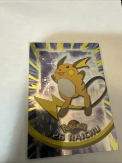 1999 Topps Pokemon TCG Raichu Card #26 Holo Blue Logo, TV Series 1 - Image 2