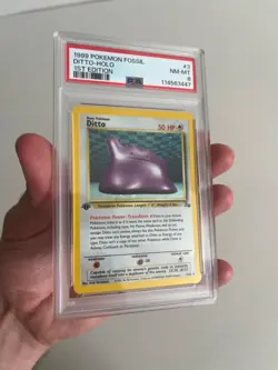 POKEMON FOSSIL 1999 DITTO HOLO 1st EDITION #3/62 PSA 8 - Image 2
