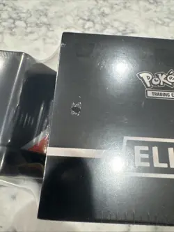 Pokemon Sword and Shield Evolving Skies Elite Trainer Box and Tin Costco Combo - Image 3