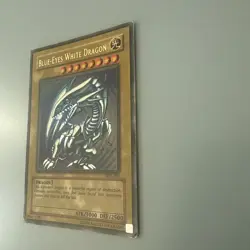 Blue-Eyes White Dragon SDK-001 Starter Deck: Kaiba Ultra Rare Yugioh Trading - Image 3