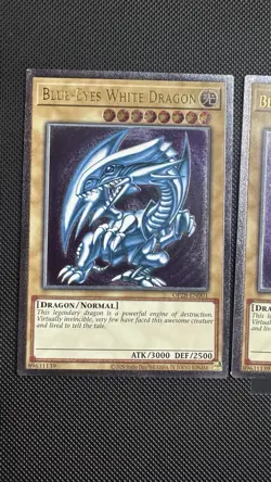 YUGIOH 3x Blue-Eyes White Dragon OP28-EN001 ULTIMATE RARE LP EURO Print SET - Image 2