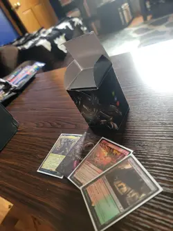 Magic the Gathering MTG Warhammer 40K Commander Deck TYRANID SWARM With Sleeves - Image 2