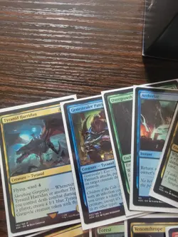 Magic the Gathering MTG Warhammer 40K Commander Deck TYRANID SWARM With Sleeves - Image 3