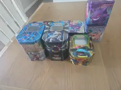 🔥 450 Pokemon Cards With Randomly Selected Trading Tin , NM - Image 1