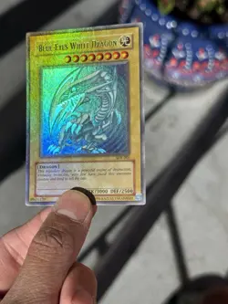 2002 Blue-Eyes White Dragon SDK-001 Unlimited Insane Holo Bleed Misprint Error - Image 3