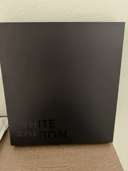 Vault x Exo-Tec 12-Pocket White Edition Zip Binder 480 Cards Brand New Sealed! - Image 1