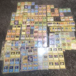LOT 600+ VINTAGE LATE 90's POKEMON CARDS CHARMANDER KOFFING PIKACHU TRAINERS + - Image 1