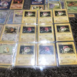 LOT 600+ VINTAGE LATE 90's POKEMON CARDS CHARMANDER KOFFING PIKACHU TRAINERS + - Image 2