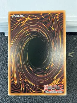 Yu-Gi-Oh TCG Blue-Eyes White Dragon BLMM-EN001 Monster Mayhem Battle Secret Rare - Image 2