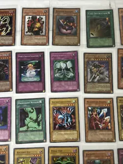 Yu-Gi-Oh TCG 1st Edition & Holo Vintage Card Lot Holos 1st Edition X45 Cards - Image 3