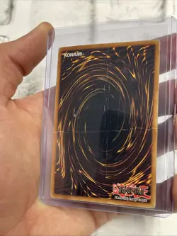 Yugioh Gilford The Lightning CT2-EN001 Rare Limited Edition HP Heavily Played - Image 4