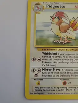 Pokemon TCG Pidgeotto Base Set 22/102 Regular Unlimited Rare - Image 2