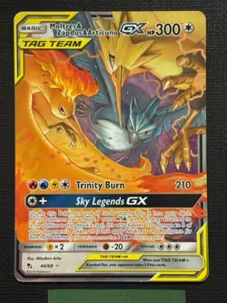 2019 POKEMON HIDDEN FATES MOLTRES & ZAPDOS & ARTICUNO TAG TEAM GX 44/68 - Image 1