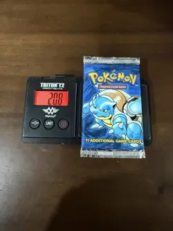 Wizards of The Coast 1999 Pokemon Base Set Sealed Booster Pack Blastoise Art - Image 1
