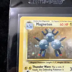 Magneton 9/102 Holo Unlimited Holo Rare Base Set Pokemon TCG MP - Image 2