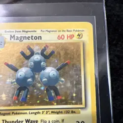 Magneton 9/102 Holo Unlimited Holo Rare Base Set Pokemon TCG MP - Image 3